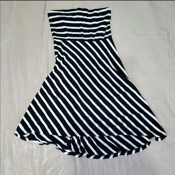LOFT Dresses & Skirts - Ann Taylor Loft B&W Striped Dress- small petite